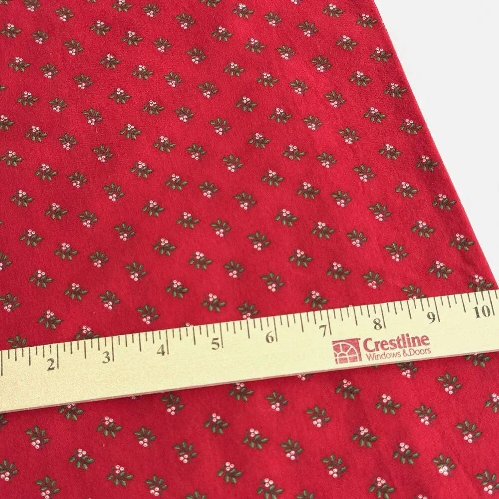 VTG CHRISTMAS HOLLY BERRIES LEAVES QUILT COTTON CRANSTON XMAS 1yd 32